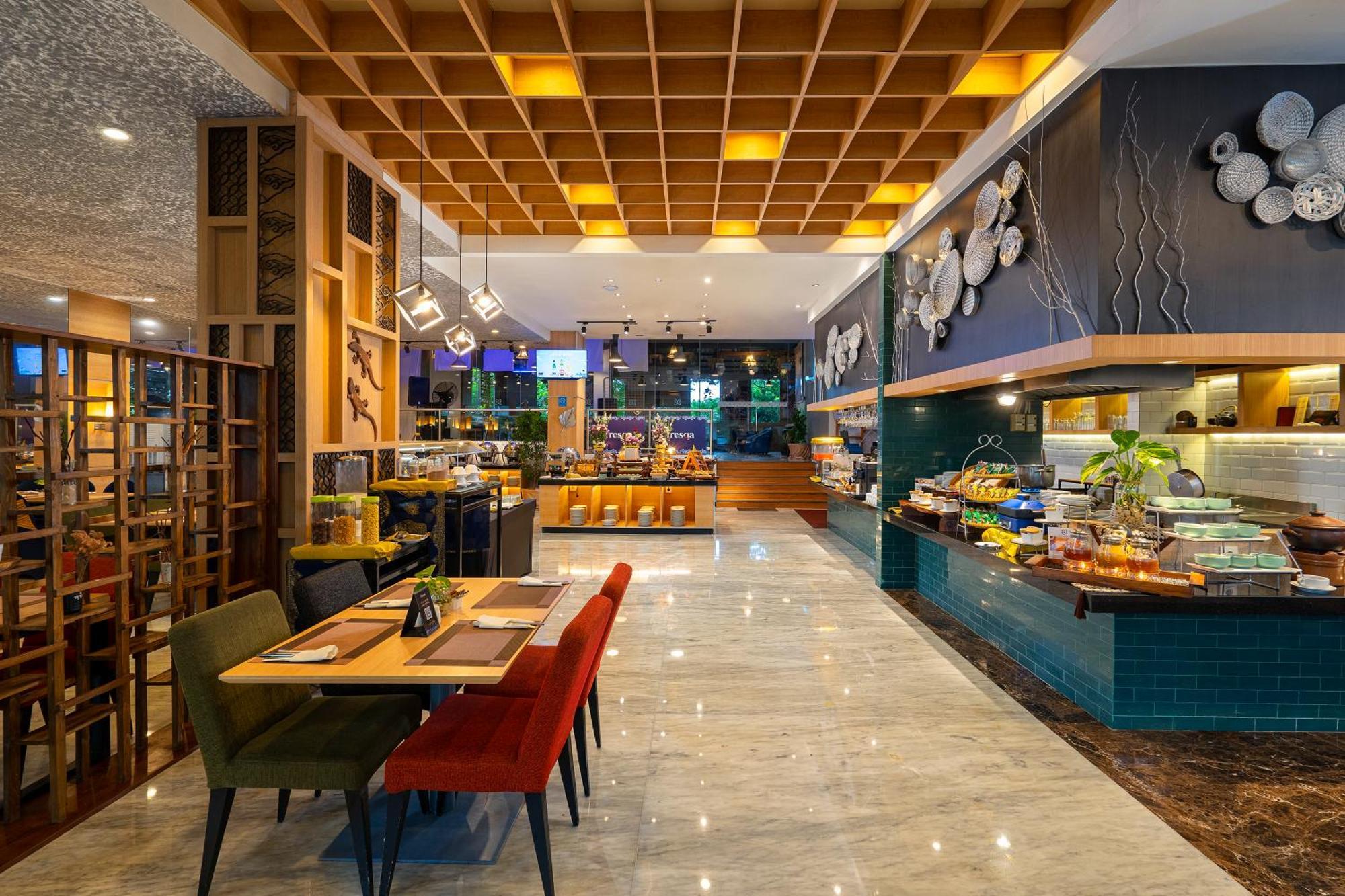 Batiqa Hotel & Apartments Karawang Ngoại thất bức ảnh