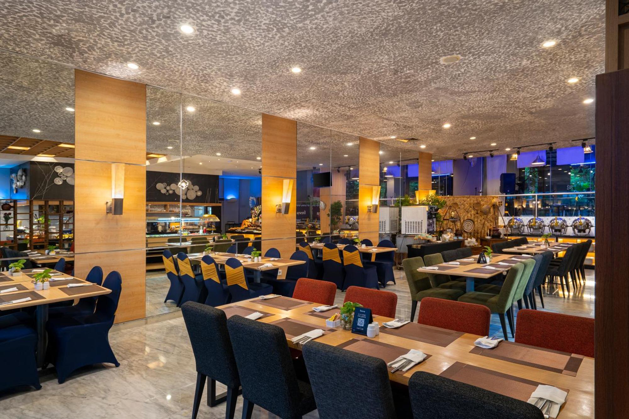 Batiqa Hotel & Apartments Karawang Ngoại thất bức ảnh